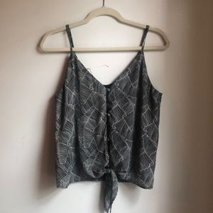 Tropical black & white tie-front v neck tank